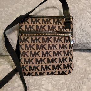 Michael Kors Crossbody Bag